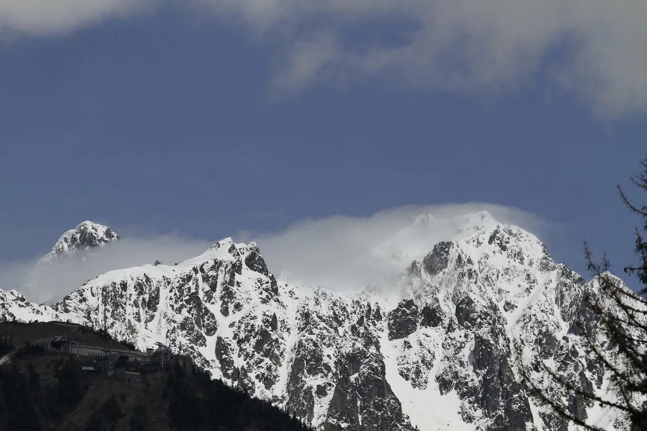 Les Hauts De Savoie Bed & Breakfast Passy  France